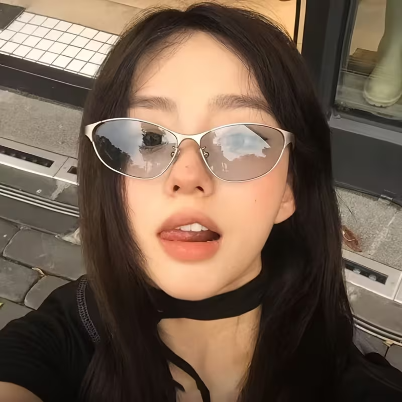 Cat-Eye Sunglasses American Retro Style with UV400 Protection